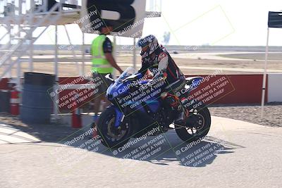 media/Nov-03-2025-Lets Ride (Mon) [[4d74c1c4d3]]/B Group/Grid/